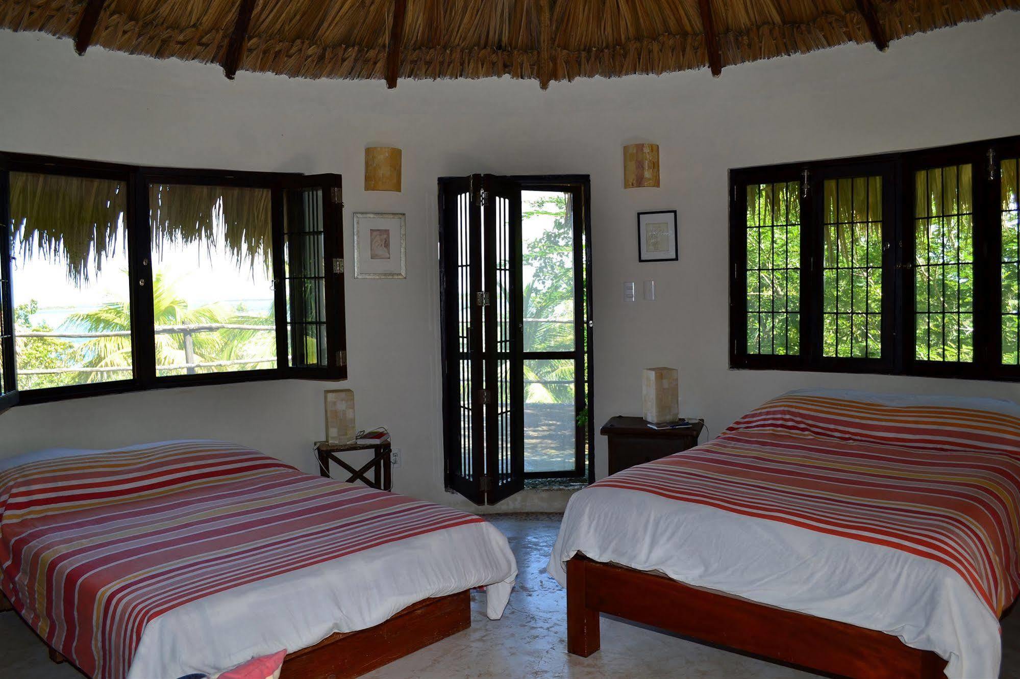 Casa Caracol Hotell Bacalar Exteriör bild
