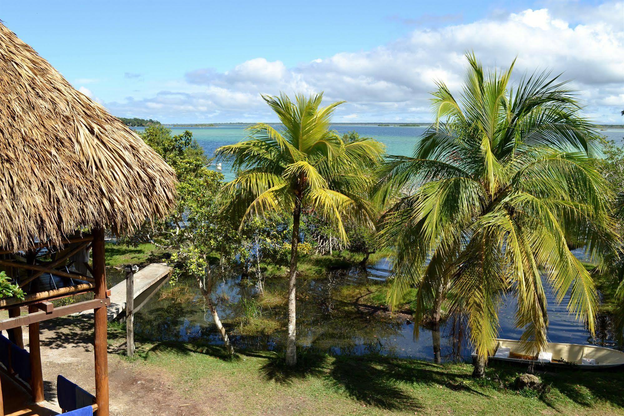 Casa Caracol Hotell Bacalar Exteriör bild